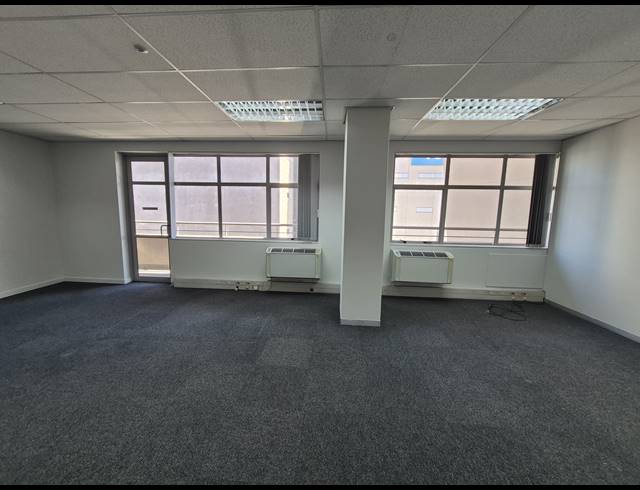 100M² OFFICE TO LET IN SANDTON CENTRAL